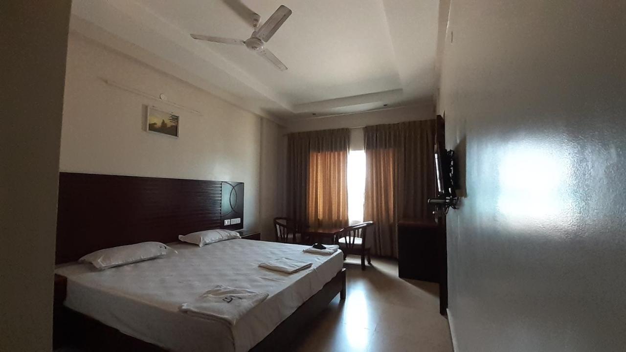 Hotel Balaji Inn 탄자부르 외부 사진